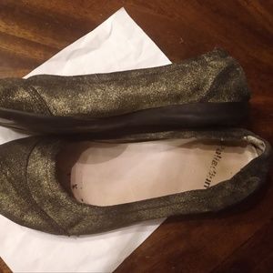 Palladium Ballerina Flats sz10 Olive Gold color